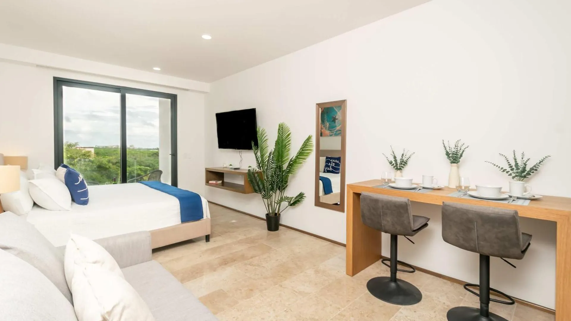Chic Studio, Oceanview Roof Pool, Balcony, Gym Playa del Carmen 0*,  Mexico